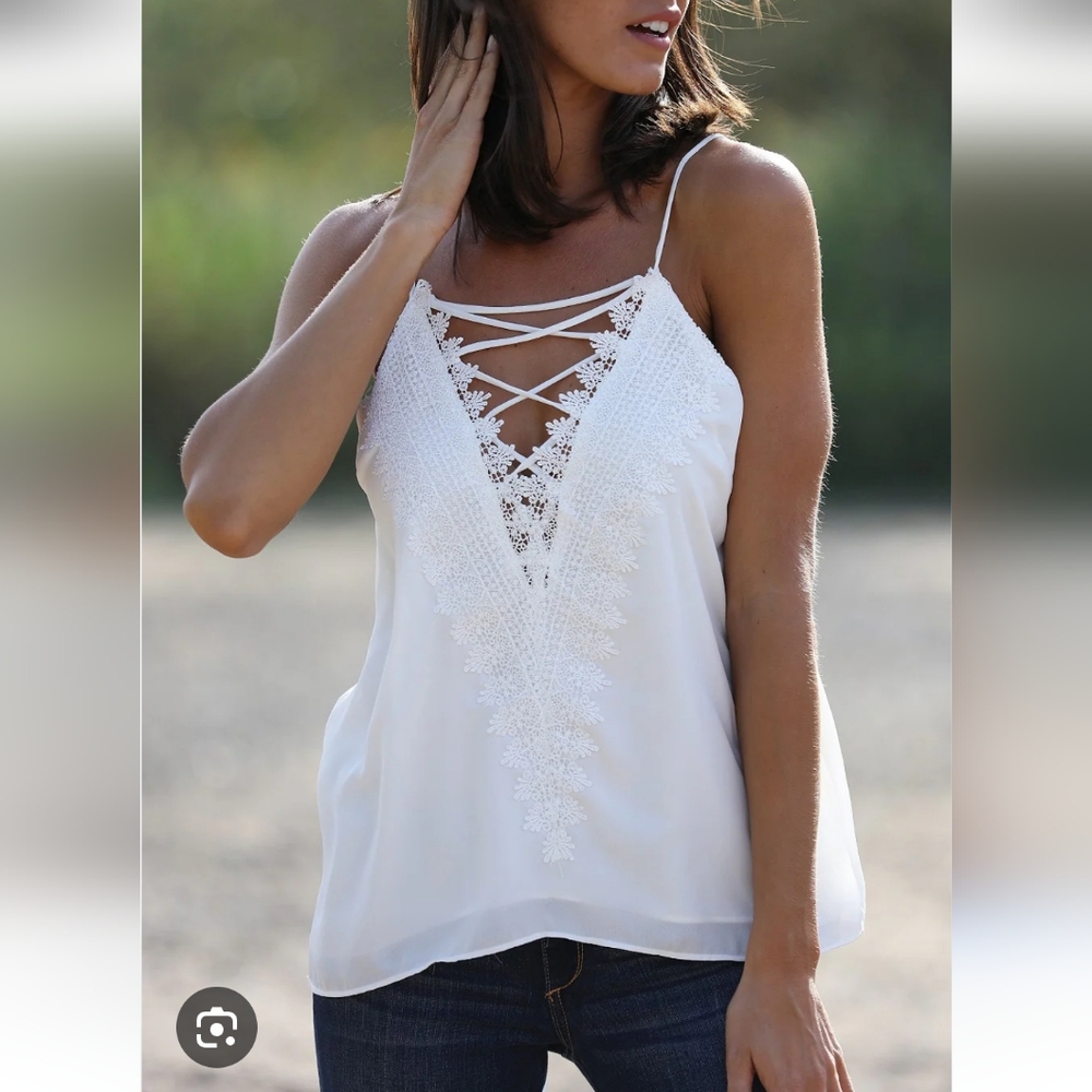NWT Wanna B Lace Up Tank
